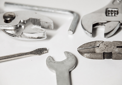 部品の加工や組付